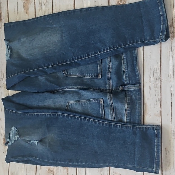 Maurices Medium Wash Mid-Rise Factory Distressed Jeans - Picture 3 of 15